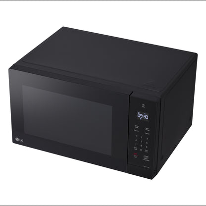 1.5 cu. ft. NeoChef™ Countertop Microwave with Smart Inverter and Sensor Cooking MSER1590B