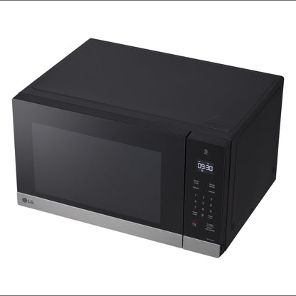 1.5 cu. ft. NeoChef™ Countertop Microwave with Smart Inverter and Sensor Cooking MSER1590S